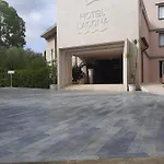 Th 4*