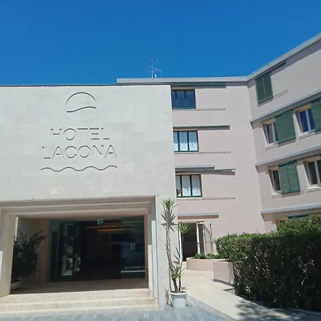 Club Lacona