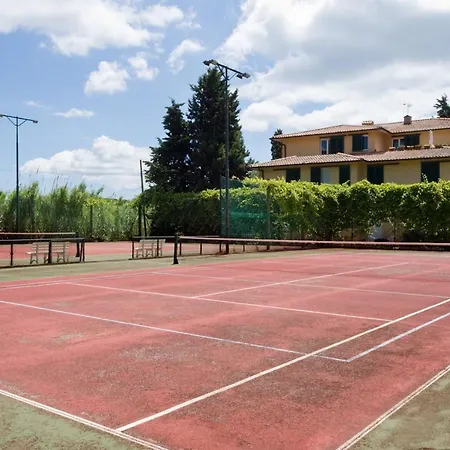 Resort Club