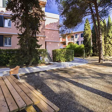 Club Resort 4*