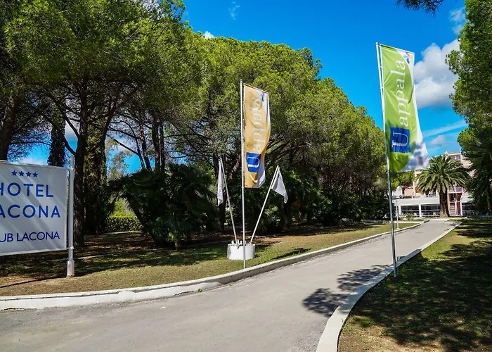 Th Resort Lacona