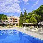 Ośrodek wypoczynkowy Th 4*