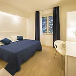 Th 4* Lacona