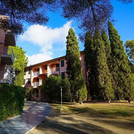 Club Апартаменты Лакона