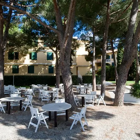 Club 4*
