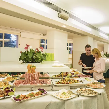 Апартаменты Club Лакона