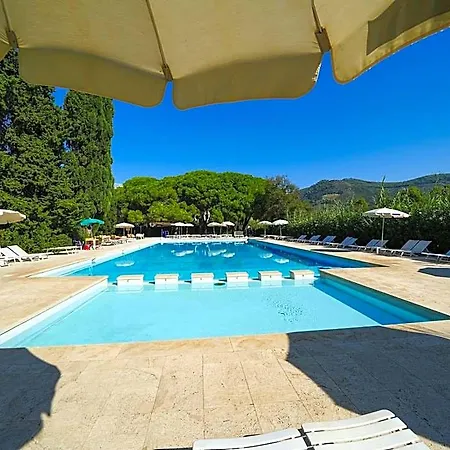 Th Resort Lacona
