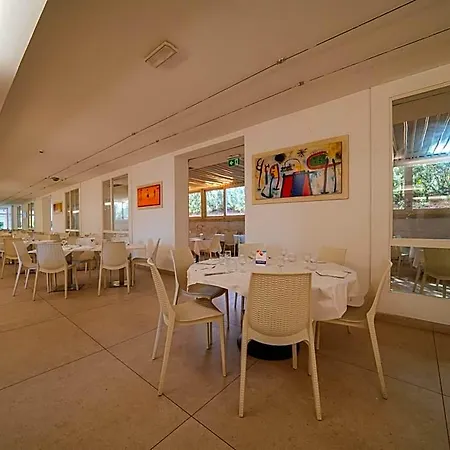 Resort Th Lacona
