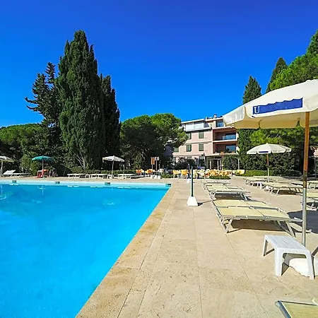Resort Th Lacona